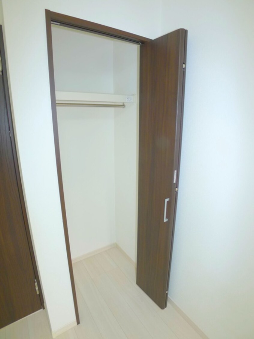 収納 ラフィーヌ雅