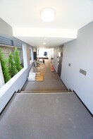 エントランス部分 アート・フルひばりサクセス