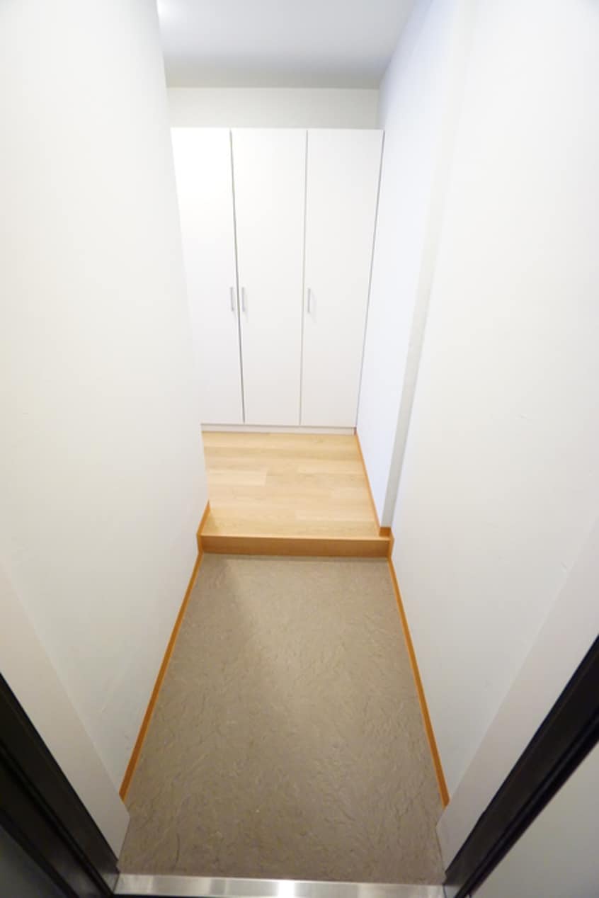 玄関 アート・フルひばりサクセス