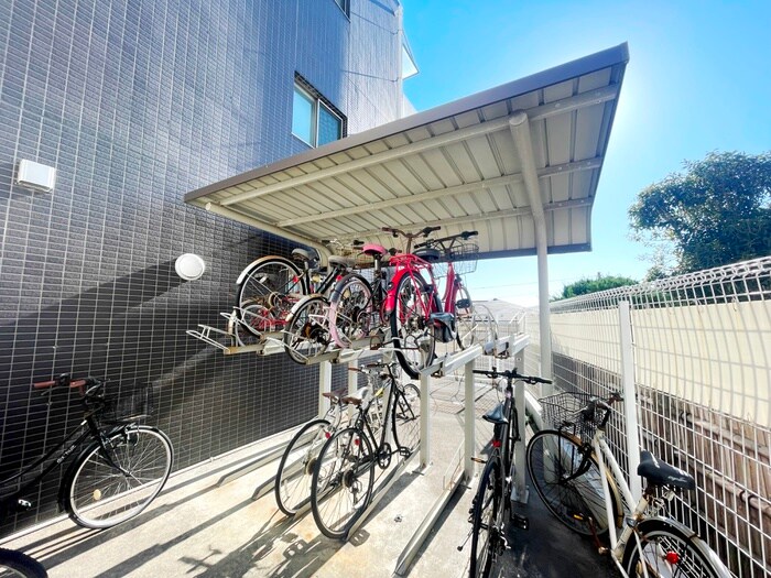 駐輪場 メゾン　オルレアン