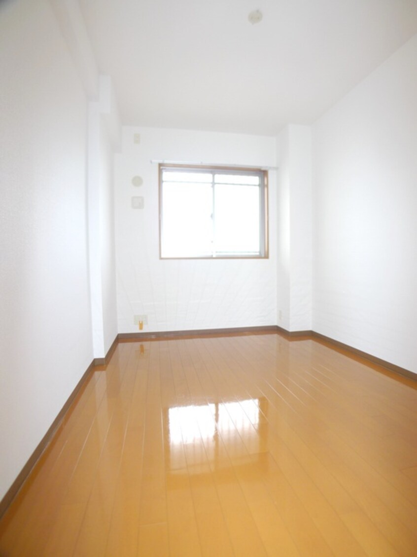 居室 園生テクノプラザ