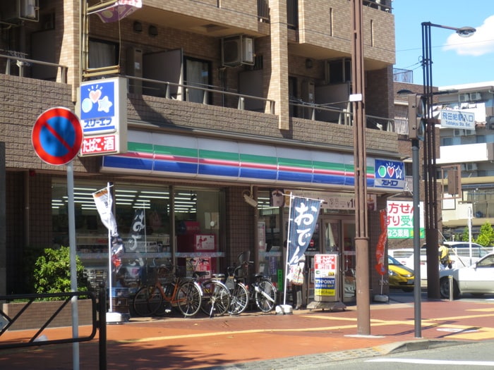 スリーエフ(コンビニ)まで265m wild cat　調布