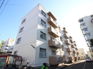 メゾン溝呂木