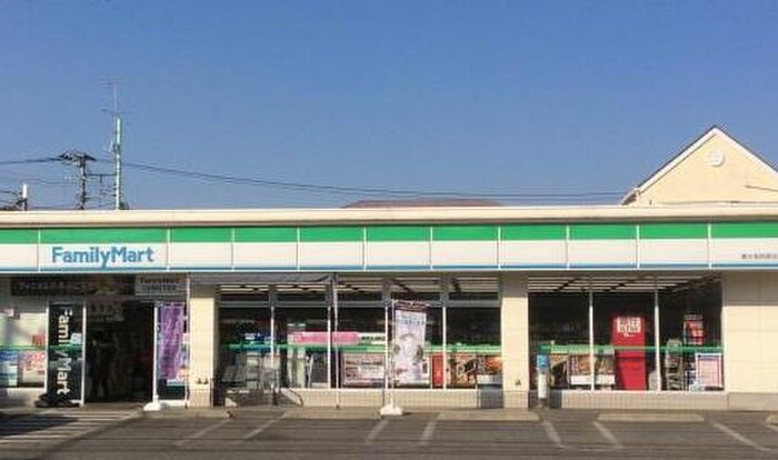 ファミリーマート東大和向原店(コンビニ)まで150m ヘリオス378小平栄町