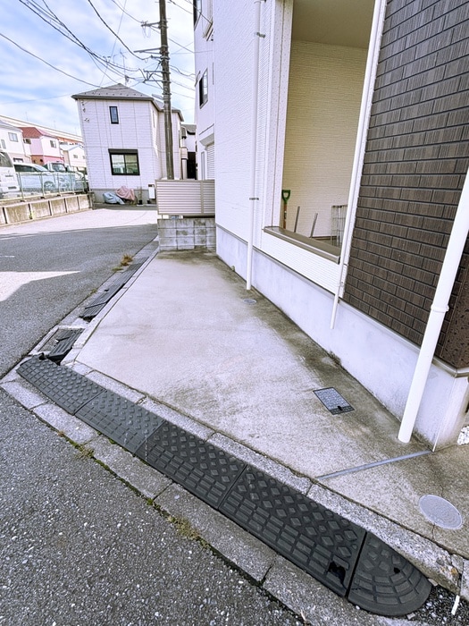 バイク置き場 青井四丁目戸建