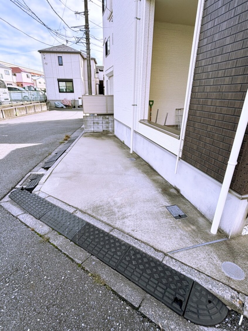 バイク置き場 青井四丁目戸建