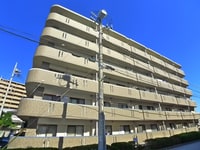 Ｂｅａｕ　Ｅａｓｔ　Ｈｉｌｌｓ