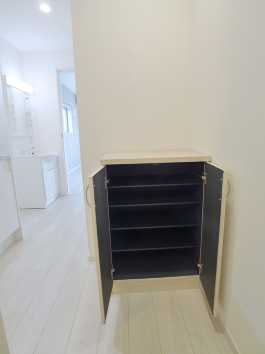靴箱 MELDIA竹ノ塚Ⅲ
