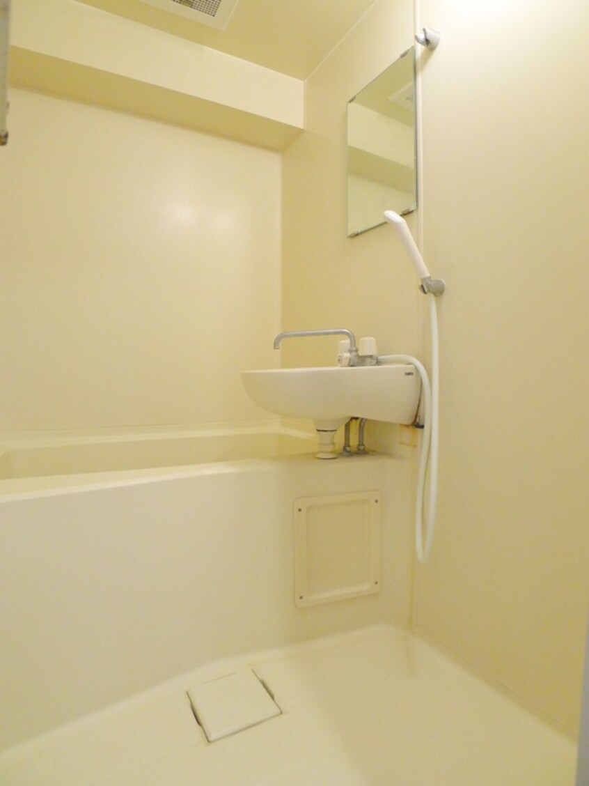 バス／シャワールーム等 グロリアス東京