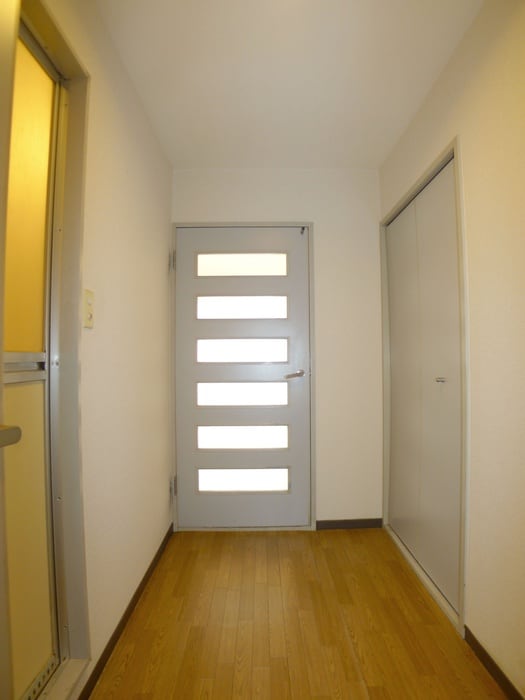 廊下 グロリアス東京