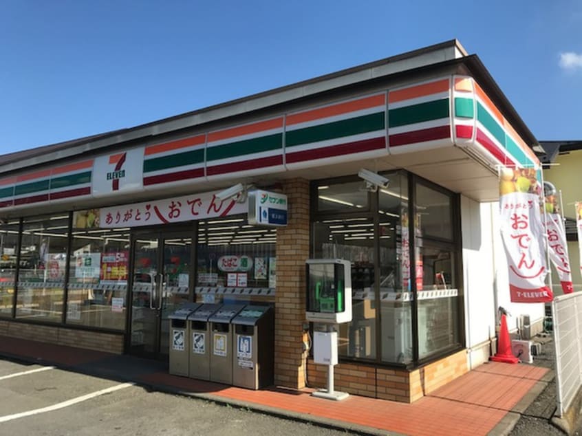 セブンイレブン秦野菖蒲東店(コンビニ)まで724m マロンリーフ