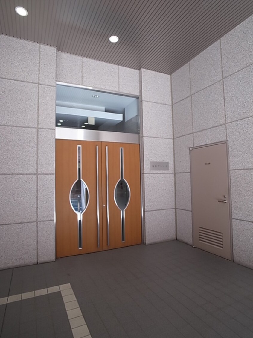 エントランス部分 麹町プレイス