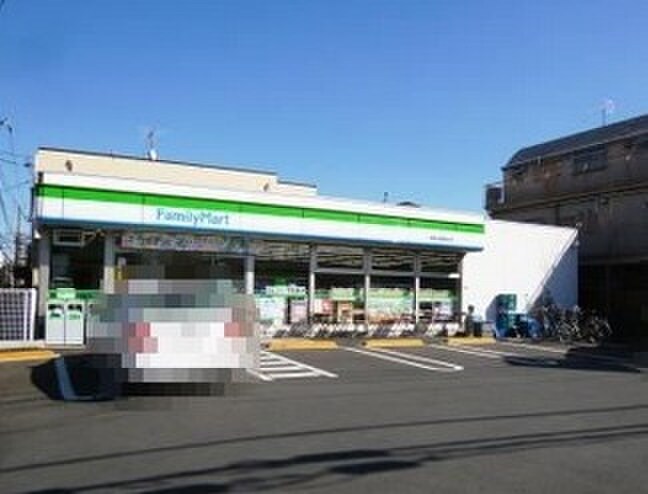 ファミリーマート 世田谷松葉通り店(コンビニ)まで353m 第三誠和コーポ