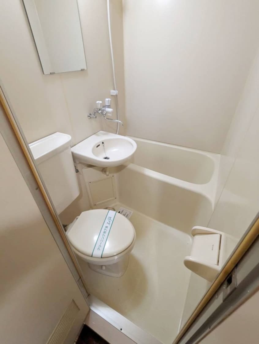 バス／シャワールーム等 クレストハイム