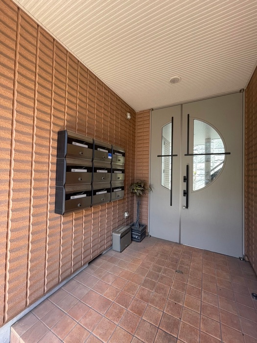 エントランス部分 クリスタルパレス金沢八景