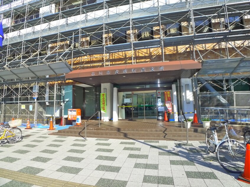 行徳支所(役所)まで1440m アベニュー