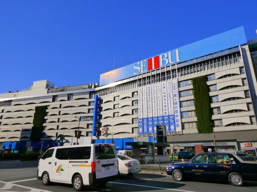 西武百貨店(デパート)まで1440m ウィステリア上池袋