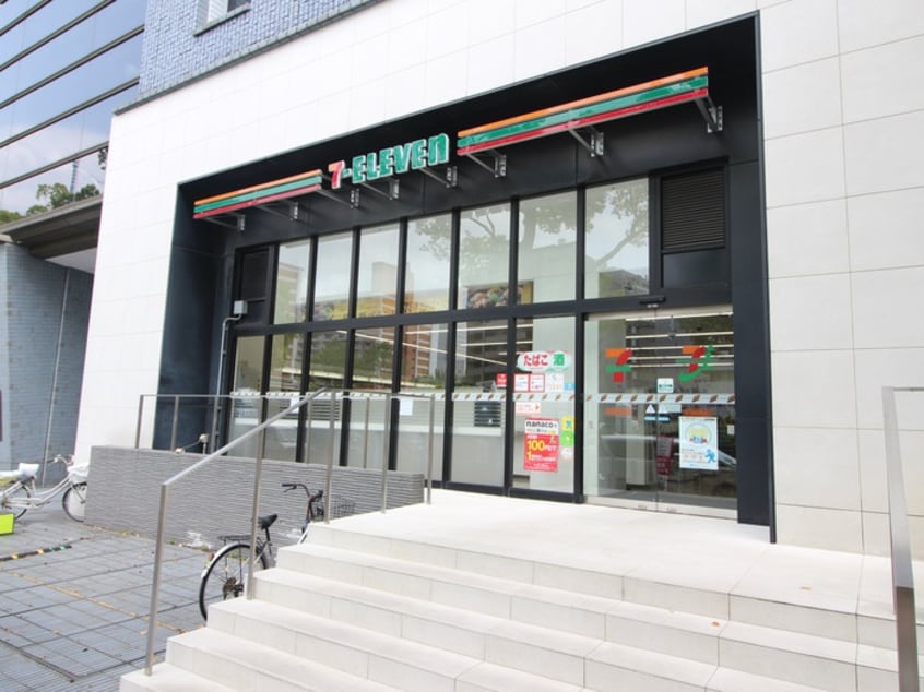 セブンイレブン(コンビニ)まで120m UURｺｰﾄ錦糸町