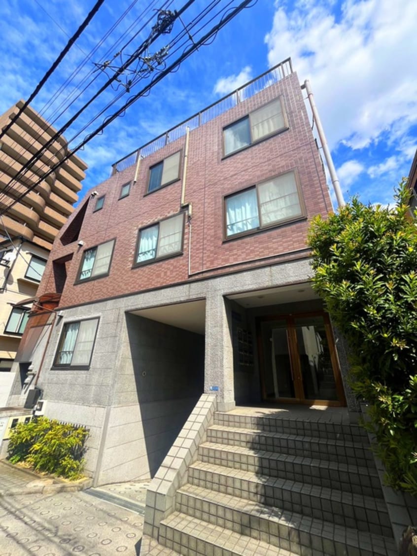 エントランス部分 シャルレ早稲田