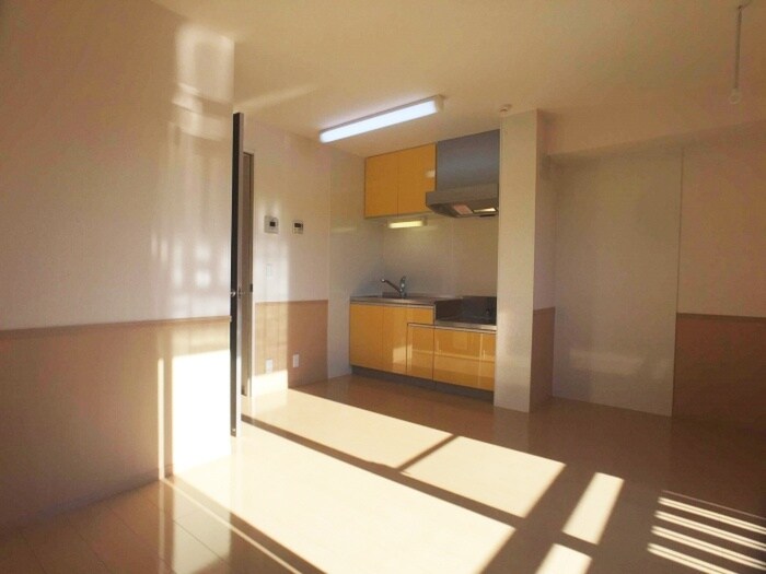 居室 ソレ－ユ西志津