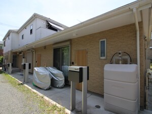 サンキュウハイツ