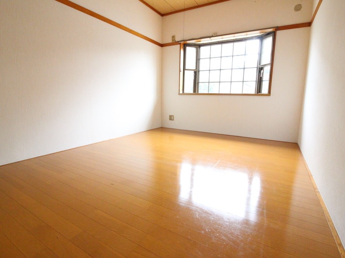 居室 サンテラス中里