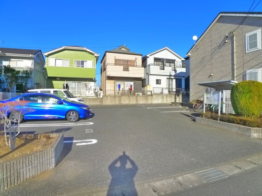 駐車場 エレガンツァフィオ－レⅡ