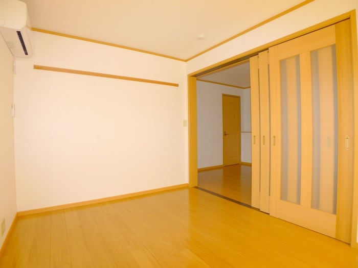 居室 エレガンツァフィオ－レⅡ