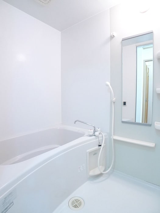 バス／シャワールーム等 エレガンツァフィオ－レⅡ