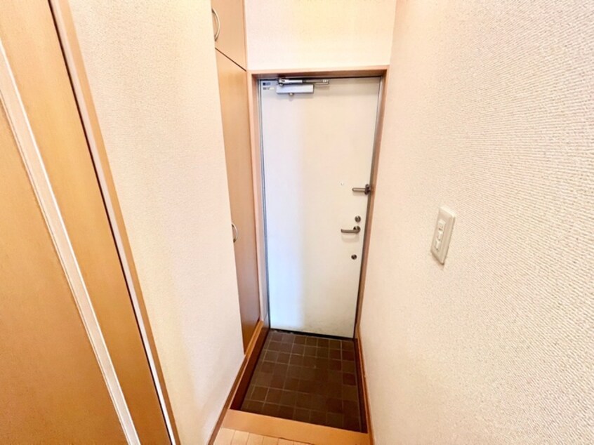 玄関 Confort Maisone Quinto