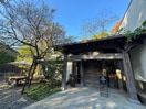 MOKICHI TRATTORIA(その他飲食（ファミレスなど）)まで727m さねさしの家東棟