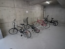 駐輪場 メゾンクボタ
