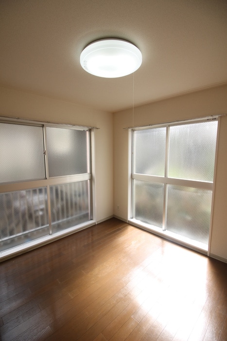 居室 コア・イ－スト