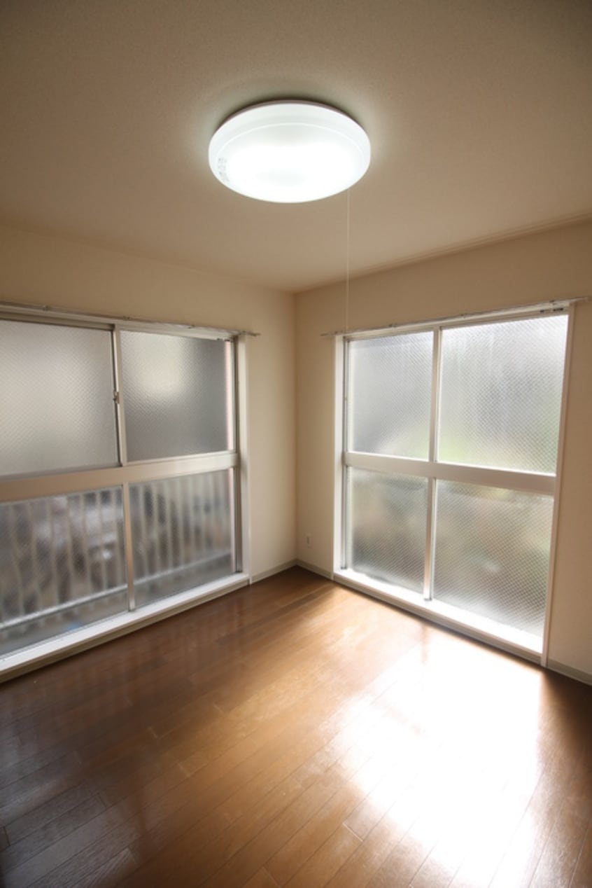 居室 コア・イ－スト