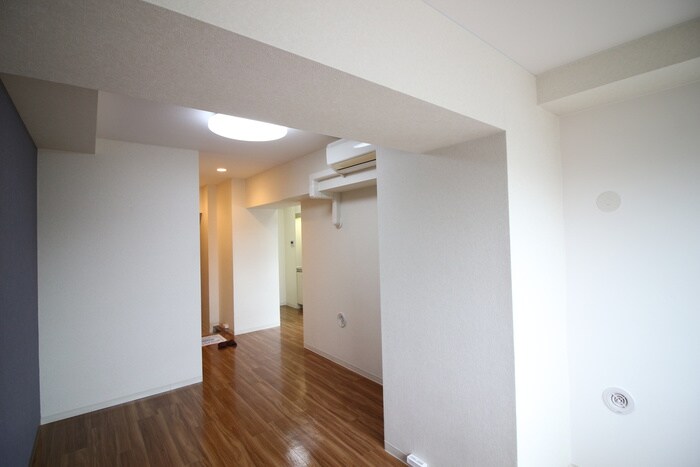 居室 ONE ROOF FLAT NISHIWASEDA