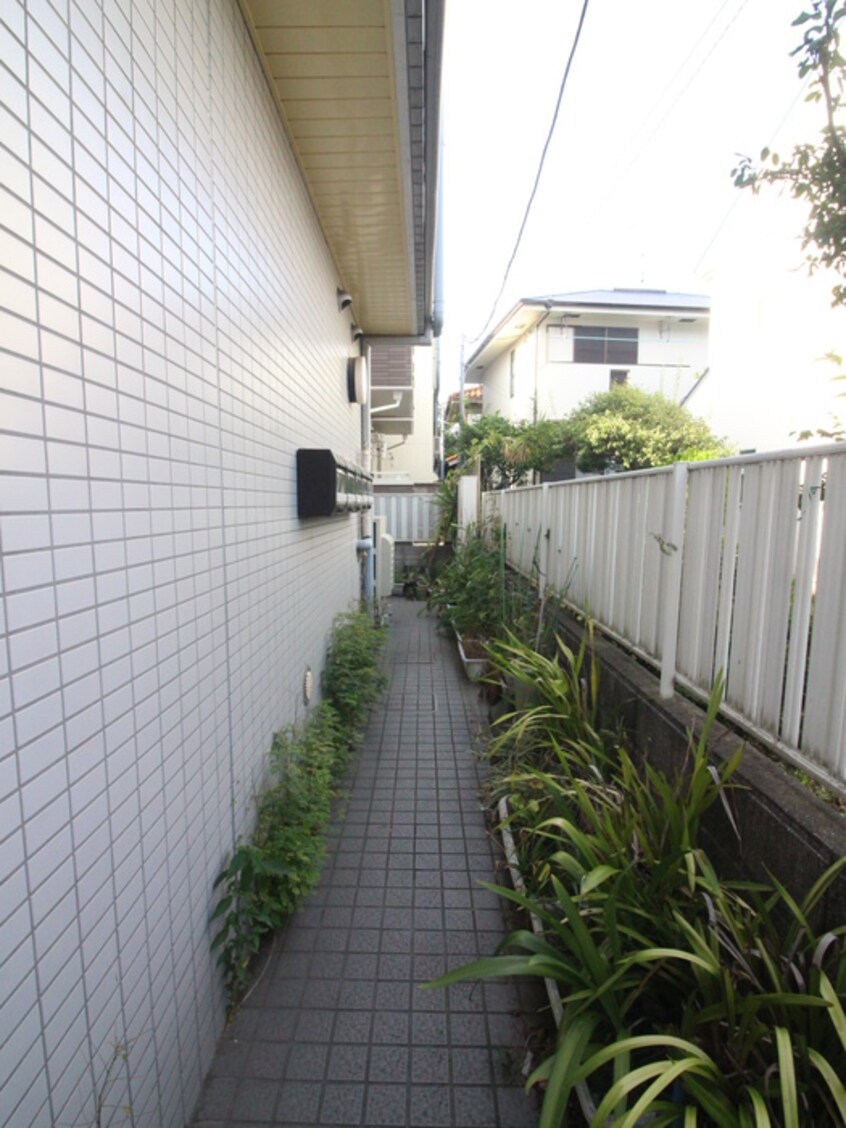 エントランス部分 パルク深沢Ⅲ