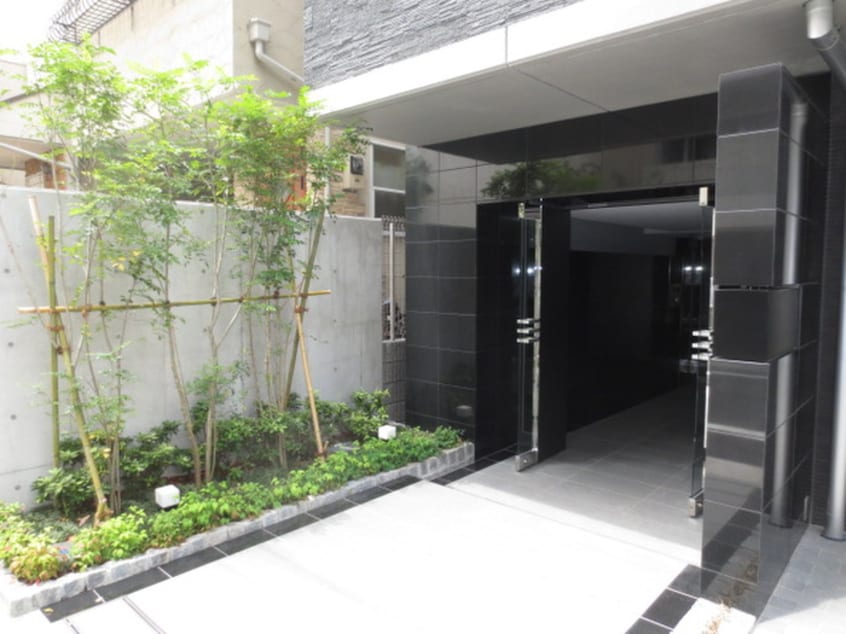 エントランス部分 ARTESSIMO GLANZ