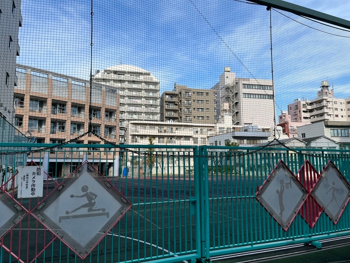 峡田小学校(小学校)まで121m ルミナス西日暮里