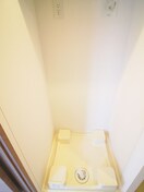 洗濯機置場 ｸﾚｳﾞｨｱﾘｸﾞｾﾞ世田谷松陰神社前