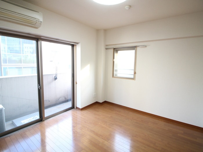 居室 スカイコ－ト神田壱番館(701)