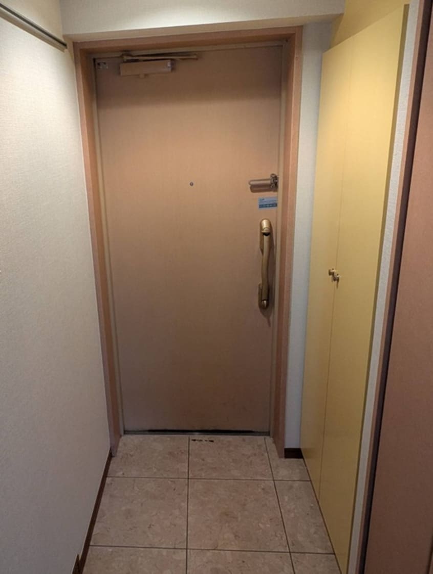 玄関 スカイコ－ト神田壱番館(701)