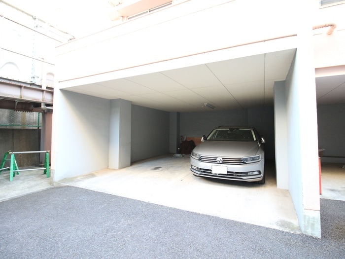 駐車場 ルミエ－ルアイたまプラ－ザ