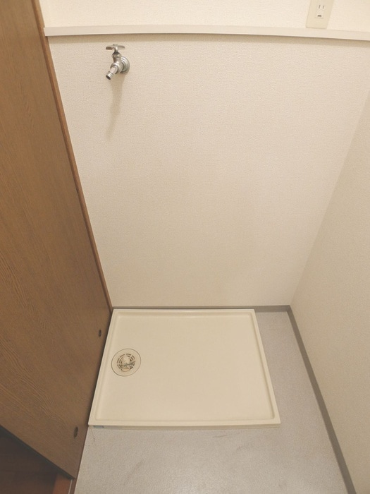 洗濯機置場 ジュネ向山２番館