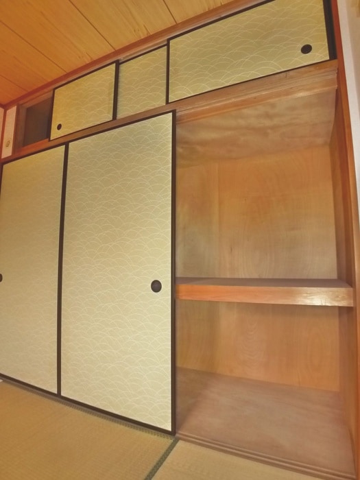 収納 ジュネ向山２番館