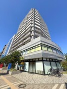 イストワ－ルの外観