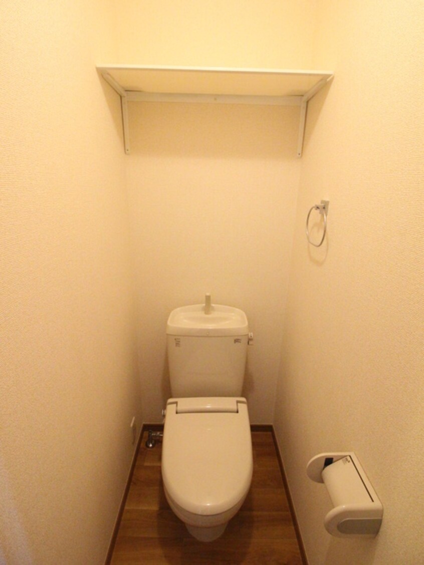 トイレ ハウスE