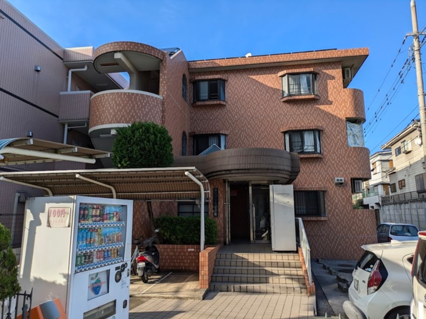 エントランス部分 エンブレム壱番館