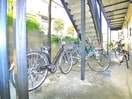 駐輪場 メゾンラフレシア