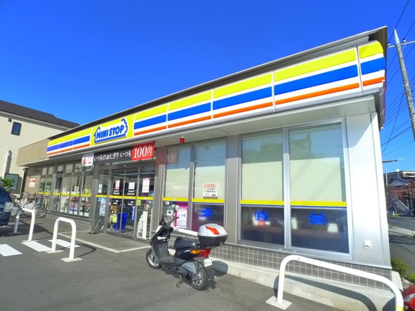 ミニストップ　新小岩４丁目店(コンビニ)まで75m ビレッタ新小岩