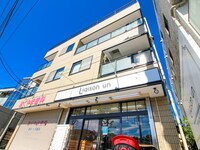 ヴィラ・フロ－ラ